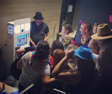 Charger l'image dans la galerie, Bon d'achat chez Kris Guillen Studio & Evènements / Photographie